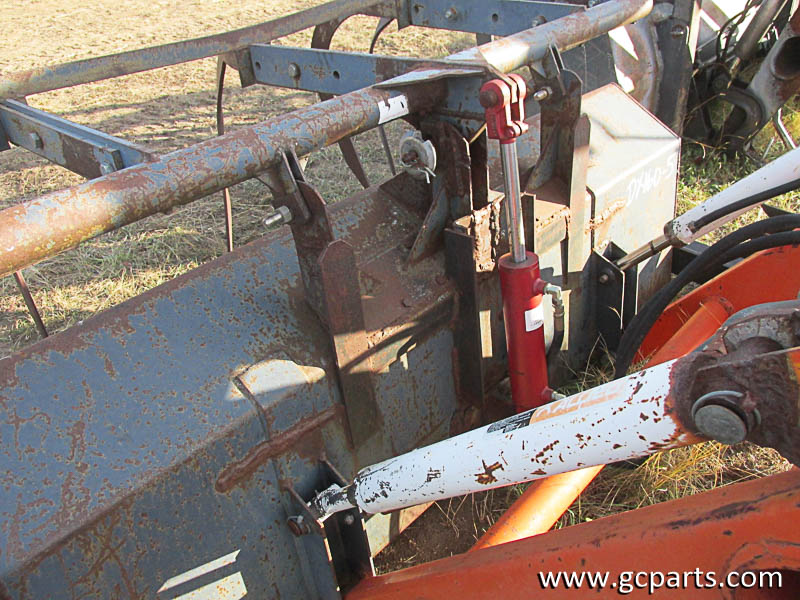 LOADER 7FT BUCKET W/ GRAPPLE